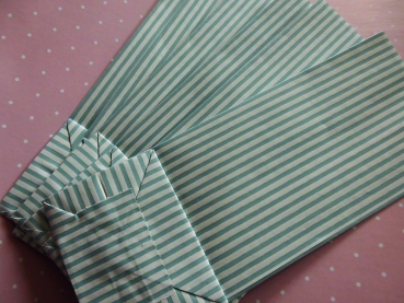 IB Laursen Papiertüten 10er Set Blau Streifen Geschenktüten