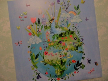 Mila Marquis Postkarte Erdekugel mit Blumen quadratische